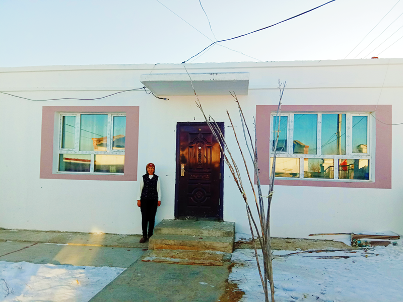 村民家新建的安全住房_副本